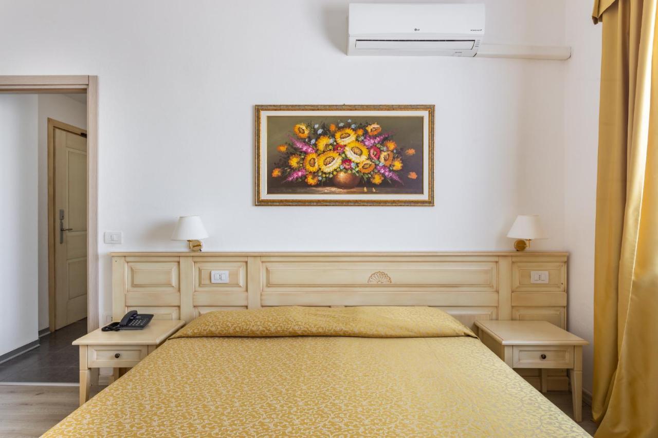 Rodia Inn Ористано Екстер'єр фото