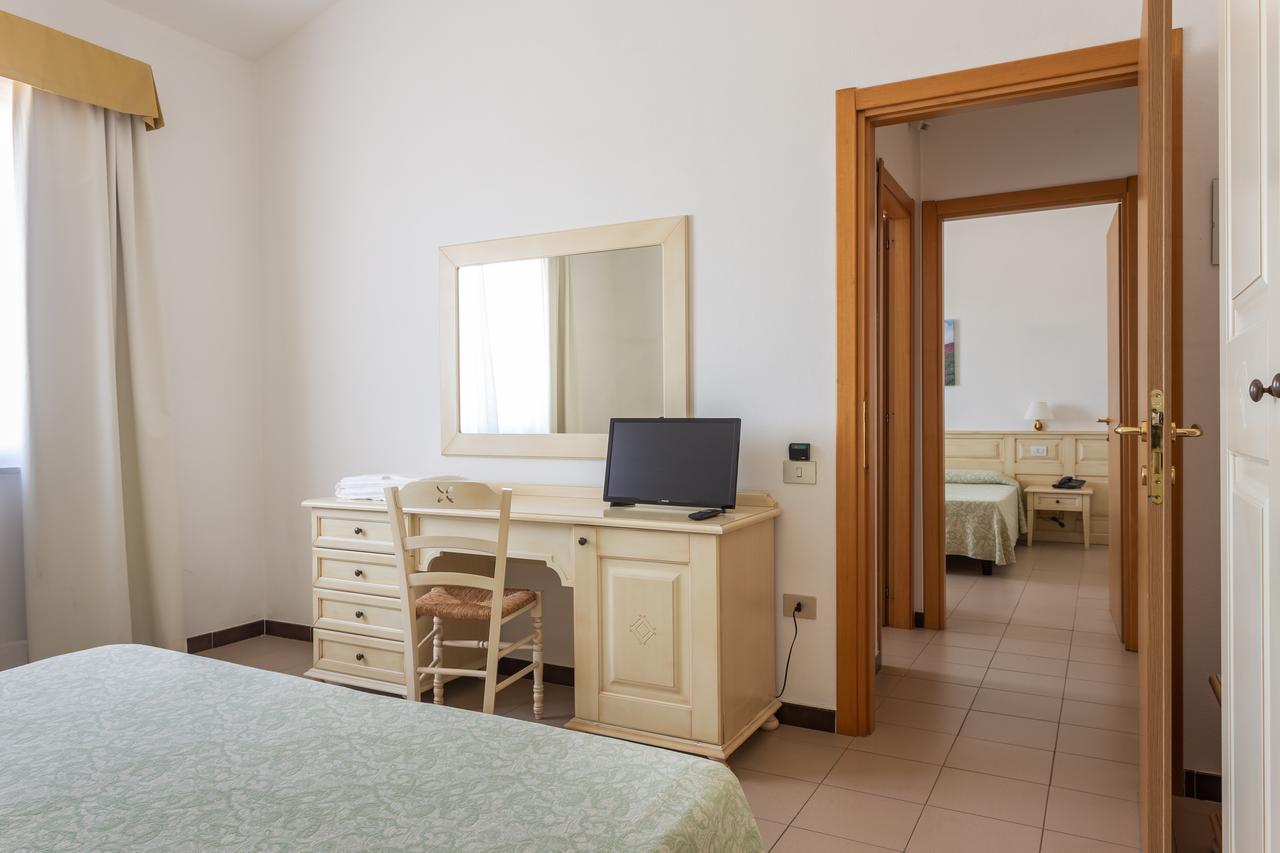 Rodia Inn Ористано Екстер'єр фото