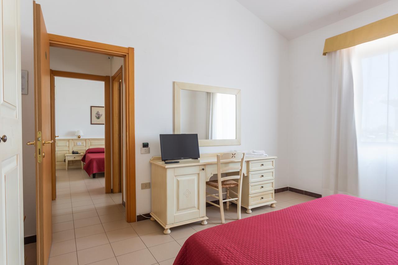 Rodia Inn Ористано Екстер'єр фото