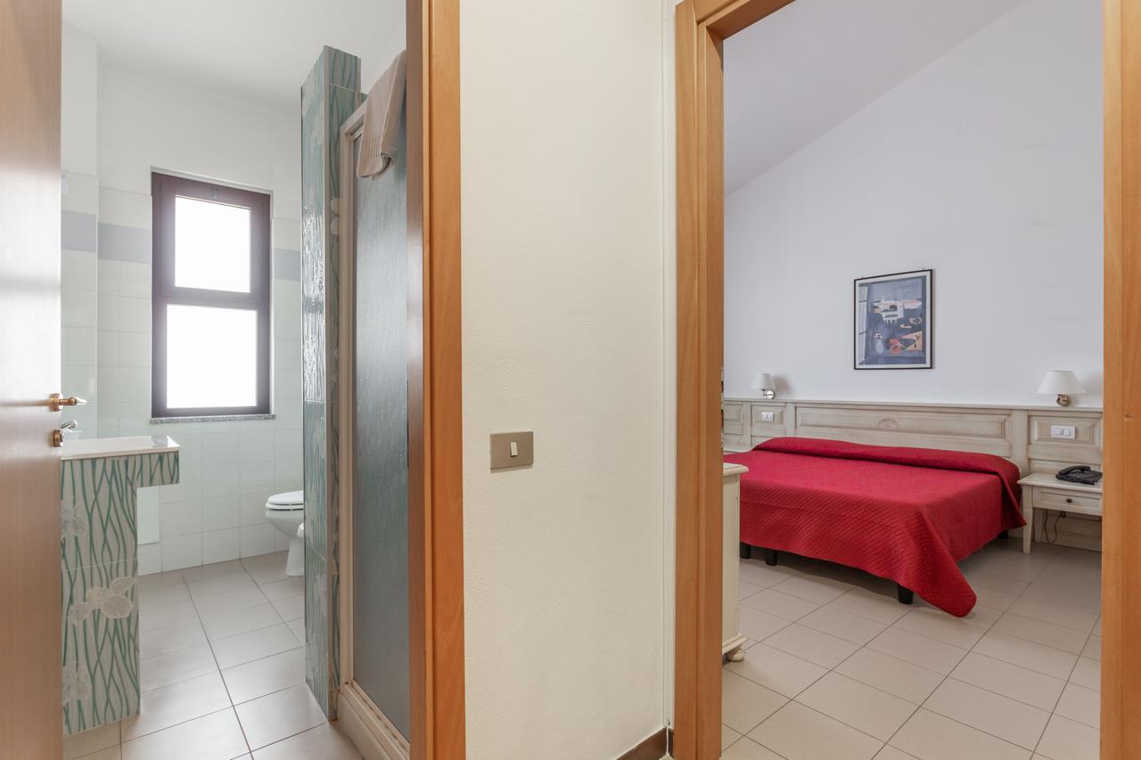 Rodia Inn Ористано Екстер'єр фото