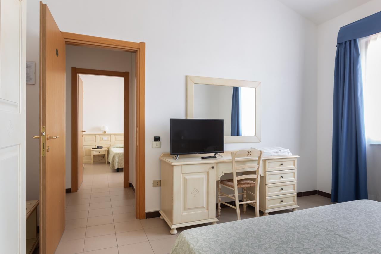 Rodia Inn Ористано Екстер'єр фото