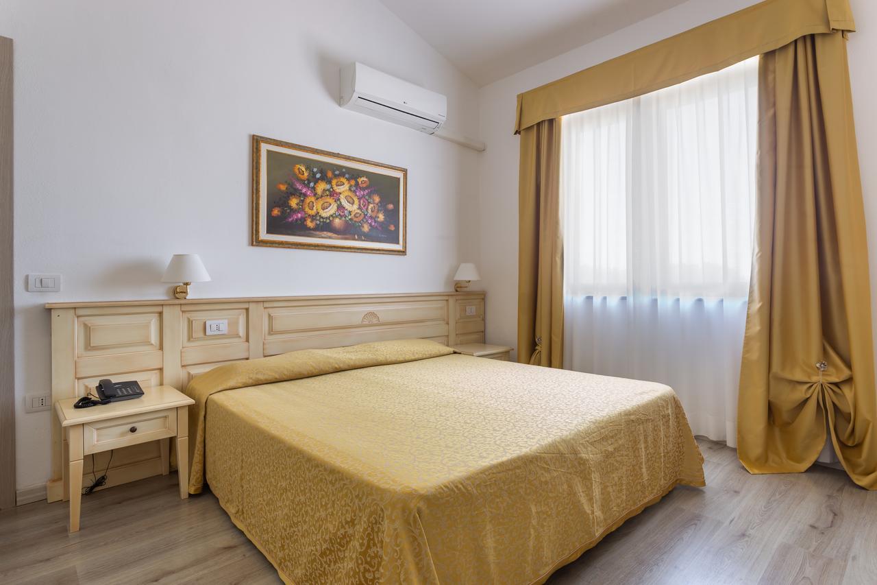 Rodia Inn Ористано Екстер'єр фото